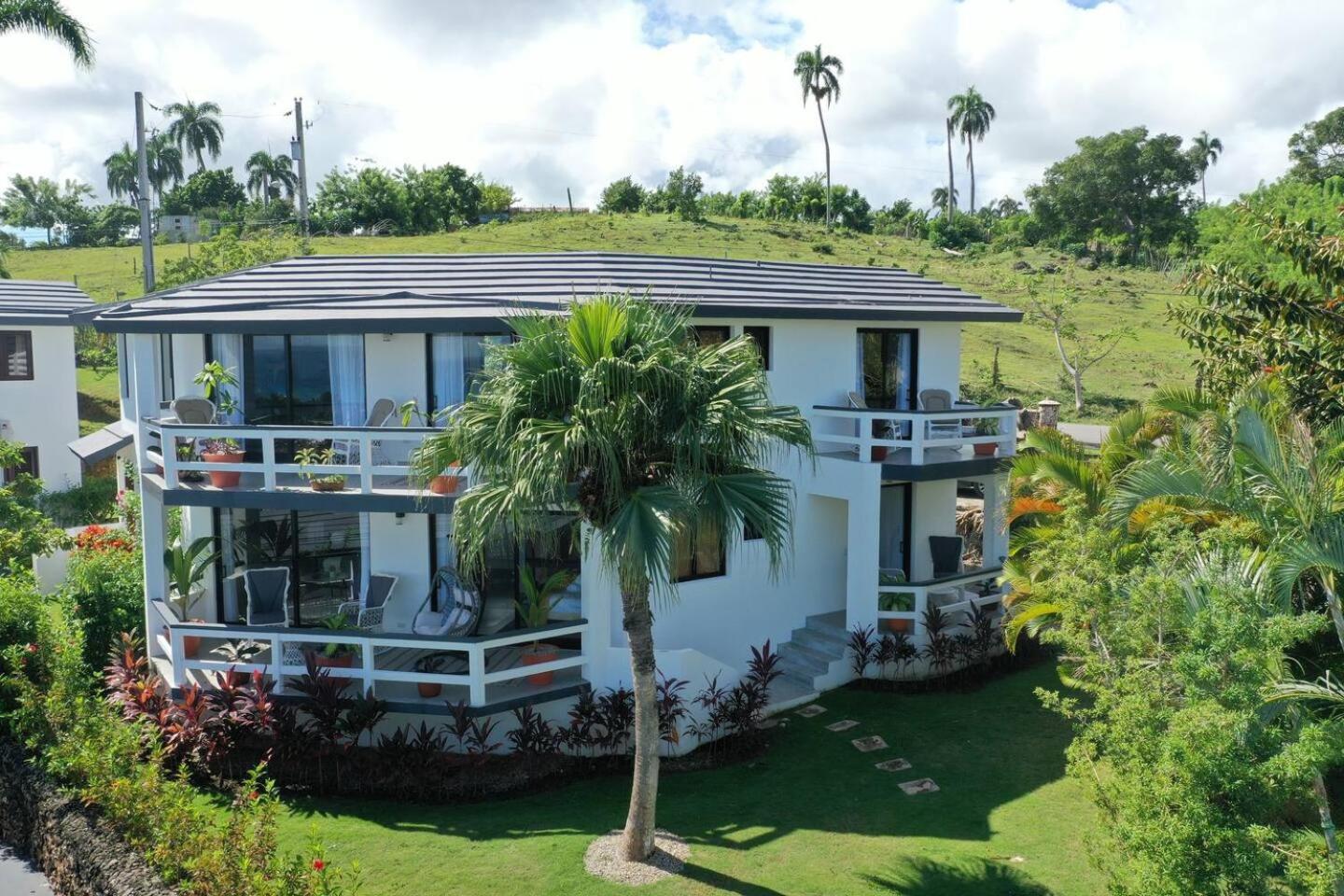 Catalina, Cabrera Oceanview Multi 2 Bd 2 Bath Condo Units With Balcony And Pool Buitenkant foto