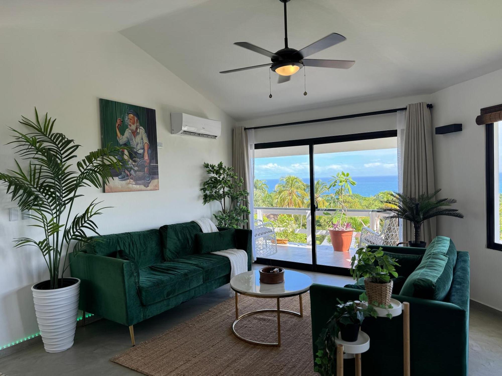 Catalina, Cabrera Oceanview Multi 2 Bd 2 Bath Condo Units With Balcony And Pool Buitenkant foto