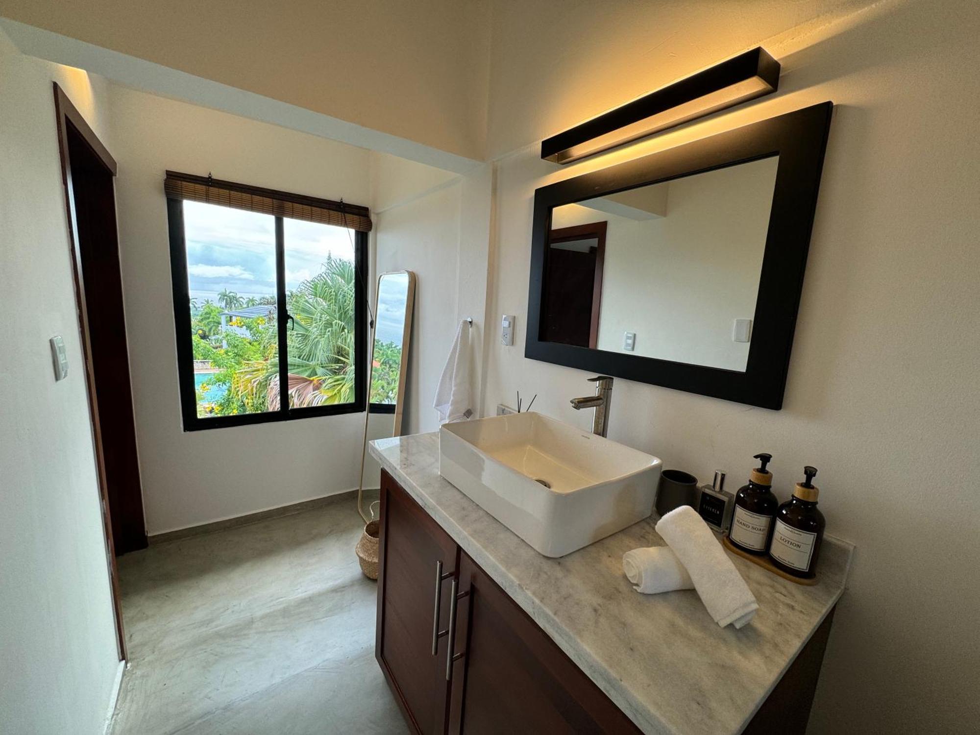 Catalina, Cabrera Oceanview Multi 2 Bd 2 Bath Condo Units With Balcony And Pool Buitenkant foto