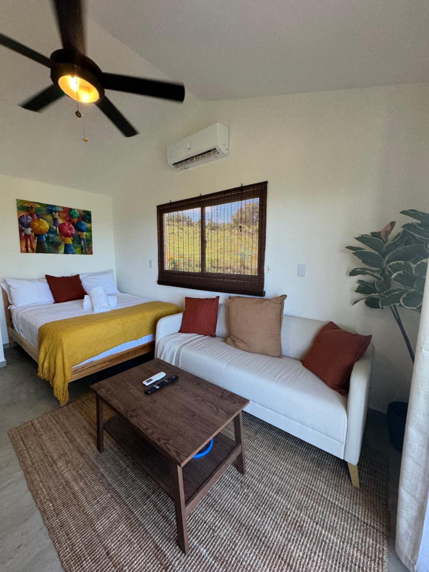 Catalina, Cabrera Oceanview Multi 2 Bd 2 Bath Condo Units With Balcony And Pool Buitenkant foto