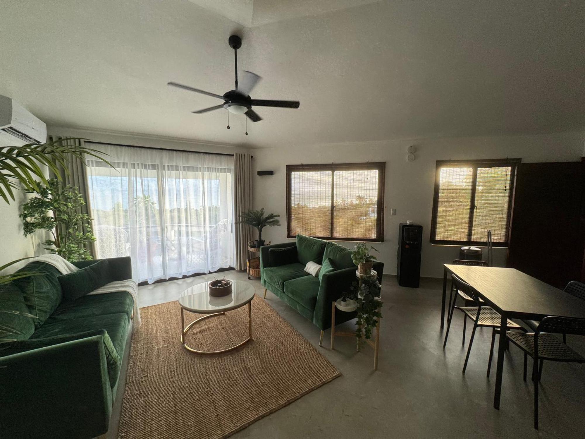 Catalina, Cabrera Oceanview Multi 2 Bd 2 Bath Condo Units With Balcony And Pool Buitenkant foto