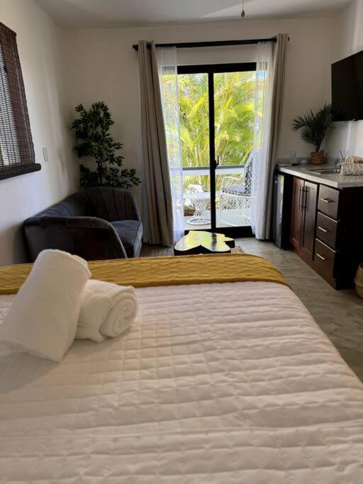 Catalina, Cabrera Oceanview Multi 2 Bd 2 Bath Condo Units With Balcony And Pool Buitenkant foto