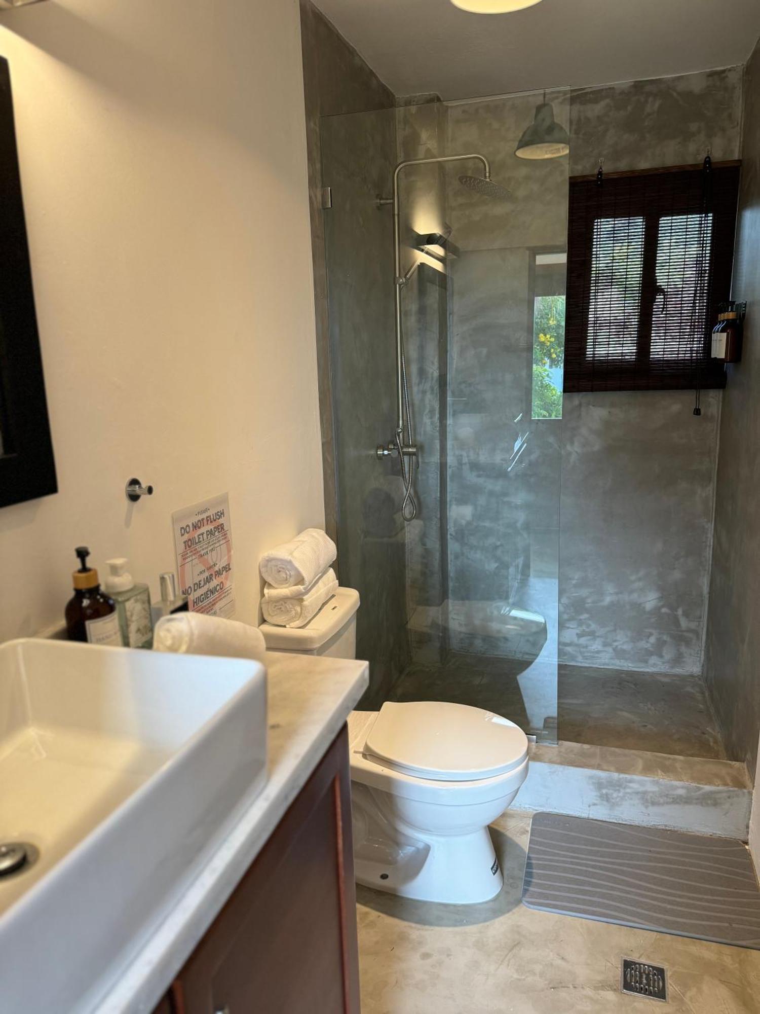 Catalina, Cabrera Oceanview Multi 2 Bd 2 Bath Condo Units With Balcony And Pool Buitenkant foto